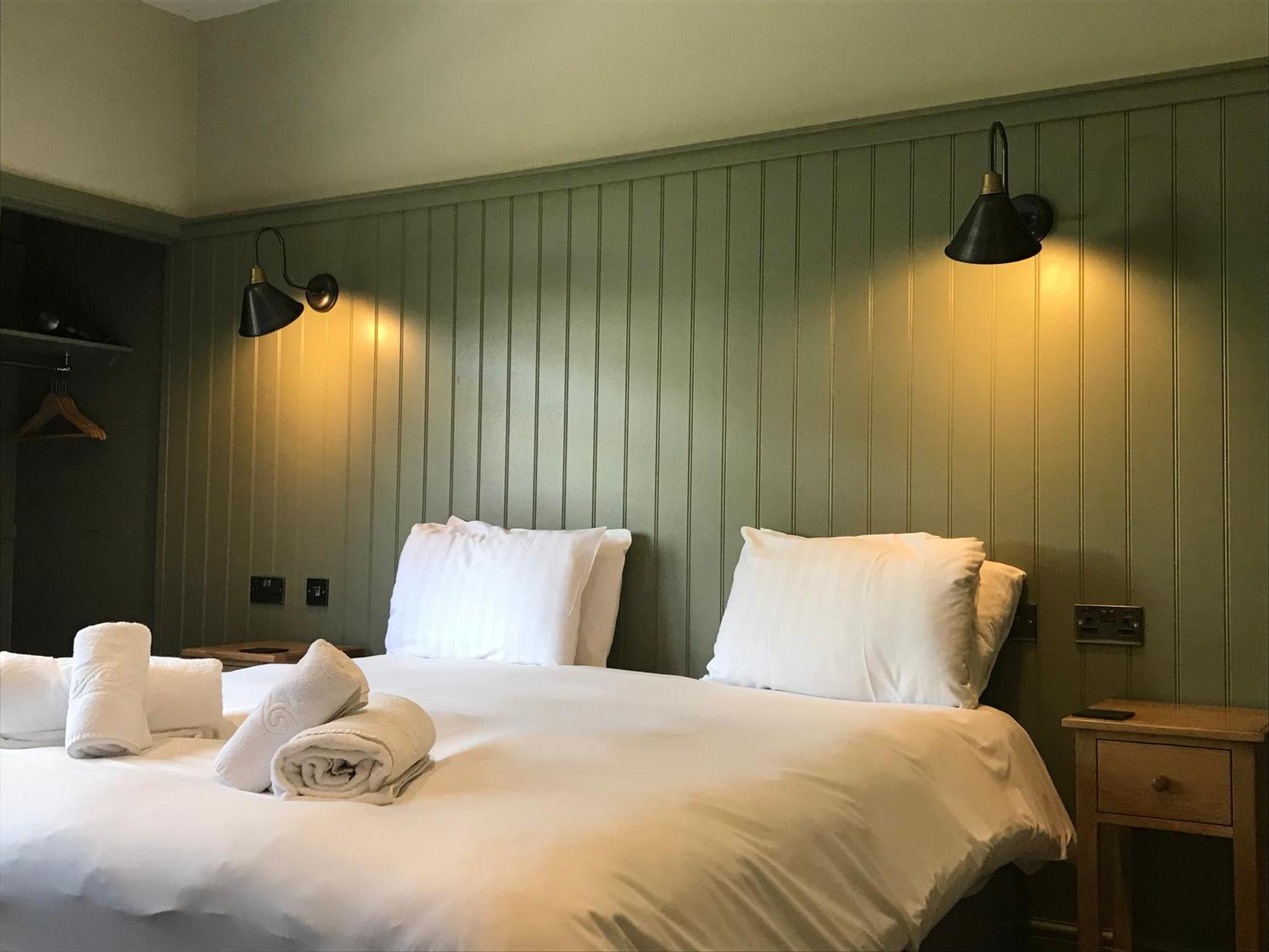 The Horse And Farrier Inn And The Salutation Inn Threlkeld Keswick Extérieur photo