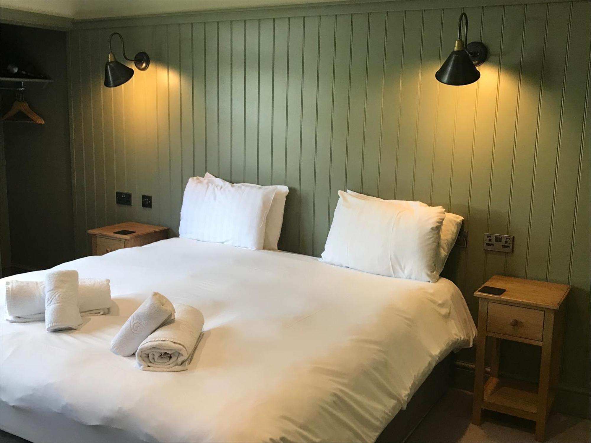The Horse And Farrier Inn And The Salutation Inn Threlkeld Keswick Extérieur photo