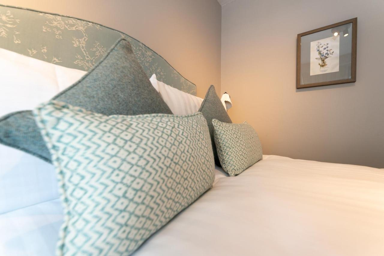 The Horse And Farrier Inn And The Salutation Inn Threlkeld Keswick Extérieur photo